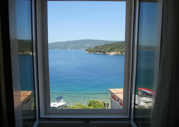 Πανσιόν Dinko Valun